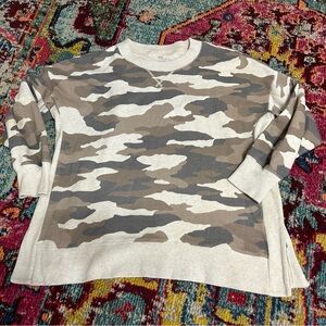 Aerie Oversize Camo Sweatshirt size XL